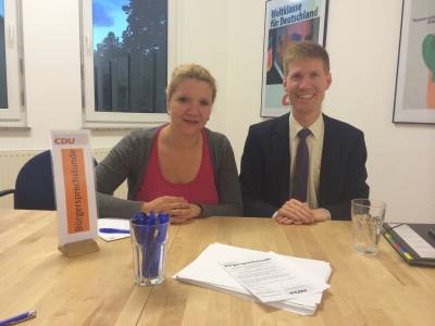 Zum zweiten Mal eine B�rgersprechstunde mit der Marienfelder Bezirksverordneten Regina K�rper organisiert.