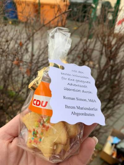 Pltzchen-Verteilaktion im Wahlkreis