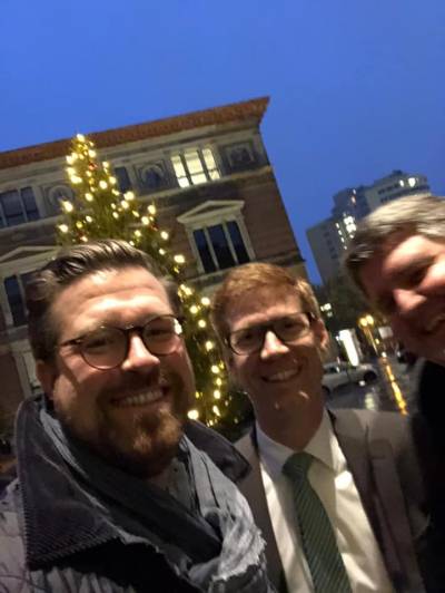 Weihnachtsstimmung im Abgeordnetenhaus mit Sven Rissmann (l.) und Paul Fresdorf/ FDP (r.)