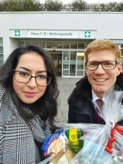 Gemeinsam mit Jacqueline Elitok beim Augusta-Viktoria-Klinikum