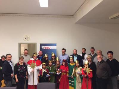 Sternsinger zu Besuch bei der BVV-Fraktion Tempelhof-Schneberg.