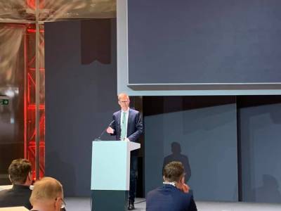 Es ist mir eine groe Freude und Ehre, erneut als Direktkandidat im Wahlkreis V und als zweiter Listenkandidat fr die CDU Tempelhof-Schneberg kandidieren zu drfen! Herzlichen Dank fr das Vertrauen und die Untersttzung, nun gilt es, R2G im nchsten Jahr abzulsen!