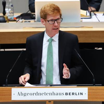 Die CDU-Fraktion Berlin hat zur heutigen zweiten Lesung des Gesetzes zur Frderung und Beteiligung von Familien (Familienfrdergesetz) einen sinnvollen nderungsantrag eingebracht.