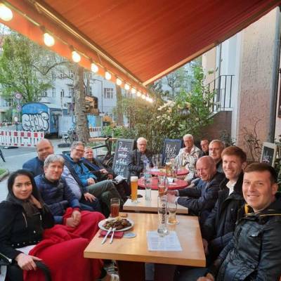 Stammtisch der CDU Friedenau mit Christian Schoeler, Stefan Flemming, Wolfram Giese, Philipp Seehofer, vielen anderen mehr und vor allem unserem heutigen Gesprchspartner Matthias Steuckardt, dem Bezirksstadtrat fr Brgerdienste, Soziales und Senioren (03.05.22)