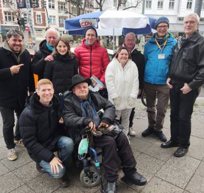 Wir werben leidenschaftlich fr CDU-Berlin
: Senat ist nicht einmal in der Lage, Wahlen zu organisieren. Hat es in Deutschland noch nicht gegeben. Der fr die Organisation verantwortliche Innensenator Andreas Geisel muss zurcktreten oder von Franziska Giffey entlassen werden!