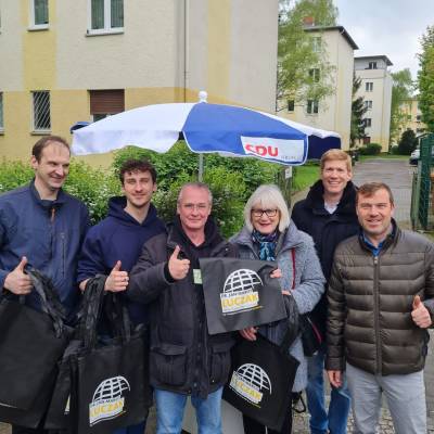 Am 15. April 2024 hatten wir gute Gespr�che, praktische Beutel von Jan-Marco Luczak und eine richtig gute Berliner Rundschau (das Magazin der CDU Berlin) am Stand der CDU.