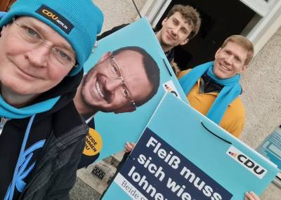 Heute zusammen mit Tino Lahmer und Nils Schnemann an Plakatehngen in Mariendorf.