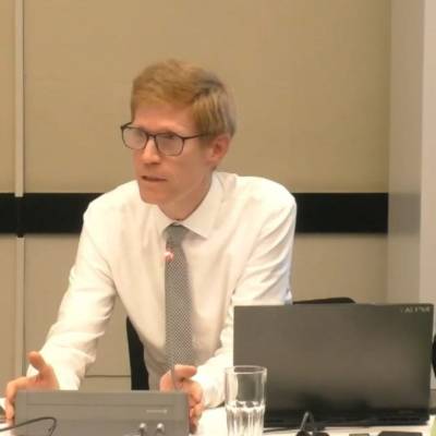 Am 16. Oktober sprach ich im Ausschuss f�r Bildung, Jugend und Familie �ber den Haushaltsentwurf 2026/2027. Schwerpunkt: familienfreundliche Angebote, gute Startchancen f�r alle Kinder und gezielte Sprachf�rderung ? unterst�tzt durch 5 Mio. Euro aus dem Haushalt.