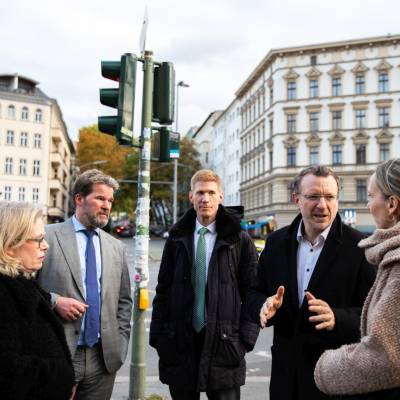 Am 18. Oktober trafen sich Ute Bonde, Senatorin f�r Verkehr, und Dirk Stettner, Vorsitzender der CDU-Fraktion Berlin, in Tempelhof-Sch�neberg zum Austausch �ber verschiedene Verkehrsthemen.