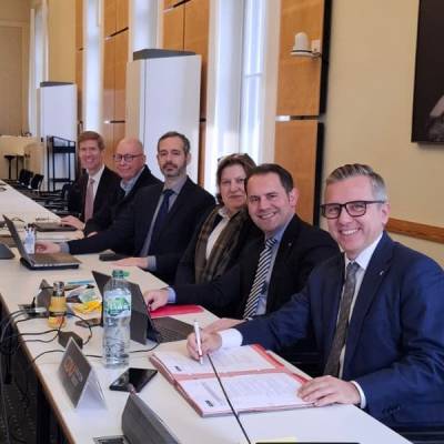 Am 3. Dezember 2025 im letzten Rechtsausschuss: Erfolge der CDU-Fraktion Berlin ? mehr Einziehung von Geldern von Clan-Kriminellen, neue Justizakademie er�ffnet, Baubeginn Teilanstalt 1 in Tegel mit 216 neuen Gef�ngnispl�tzen.